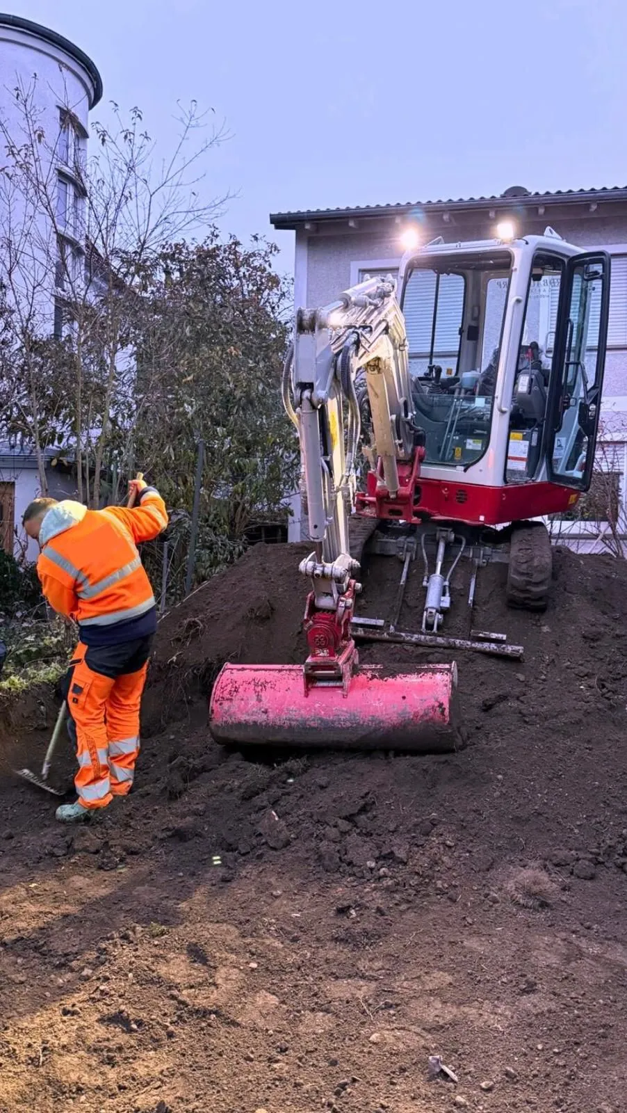 Erdarbeiten - Aushub & Planierung (Platzhalter)